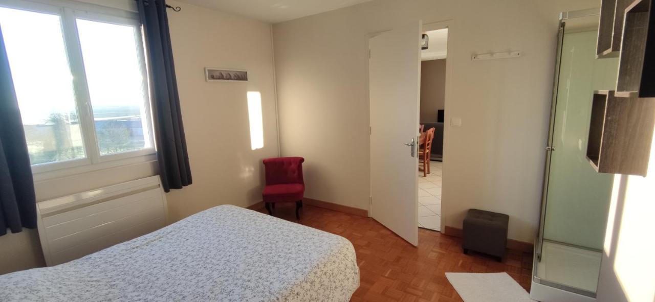 Апартаменты Le Relais De La Poste 1 Коломбе-ле-дёз-Эглиз Экстерьер фото